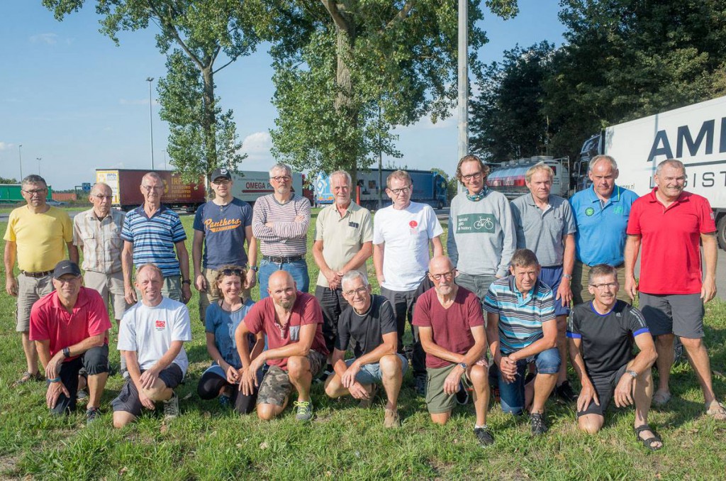 Audax hold fra bussen